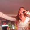 Animada, Ivete Sangalo cantou vários sucessos de sua carreira