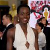 Lupita Nyong'o tem vestido de R$300 mil, usado no Oscar, roubado em Hollywood, afirma jornal nesta quinta-feira, 26 de fevereiro de 2015