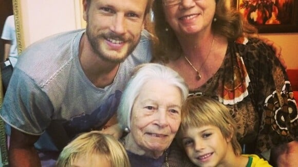 Rodrigo Hilbert posta foto no Instagram das quatro gerações da família: 'Amor'