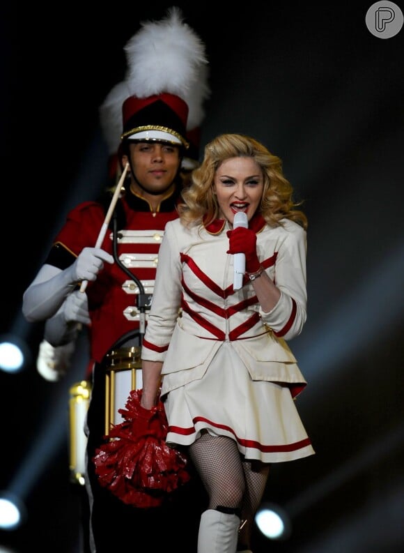 Madonna canta nos Estados Unidos