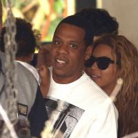 Beyoncé e Jay-Z almoçam na companhia da filha, Blue Ivy, em Paris
