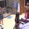 Andressa conversa com Mariza e Fernando no Quarto Azul