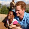 Príncipe Harry vai se dedicar ao voluntariado na África após deixar o Exército britânico