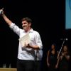 Marcelo Adnet recebeu prêmio pelo 'Tá no Ar', eleito Melhor Programa de Humor pela Associação Paulista dos Críticos de Arte