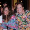 Susana Vieira posa com a irmã Susana Gonçalves na comemoração do seu aniversário, nesta quarta-feira 18 de março de 2015