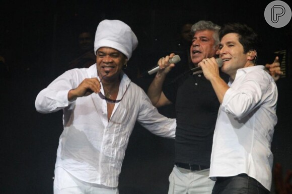 Lulu e Carlinhos Brown fizeram uma participação especial no show do sertanejo Daniel, em dezembro de 2012