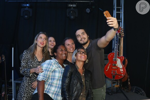 Luan Santana fará DVD intimista com estrutura grandiosa. O trabalho é o primeiro acústico da carreira