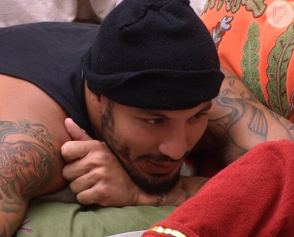 Fernando está preocupado em enfrentar o próximo Paredão do 'Big Brother Brasil 15'