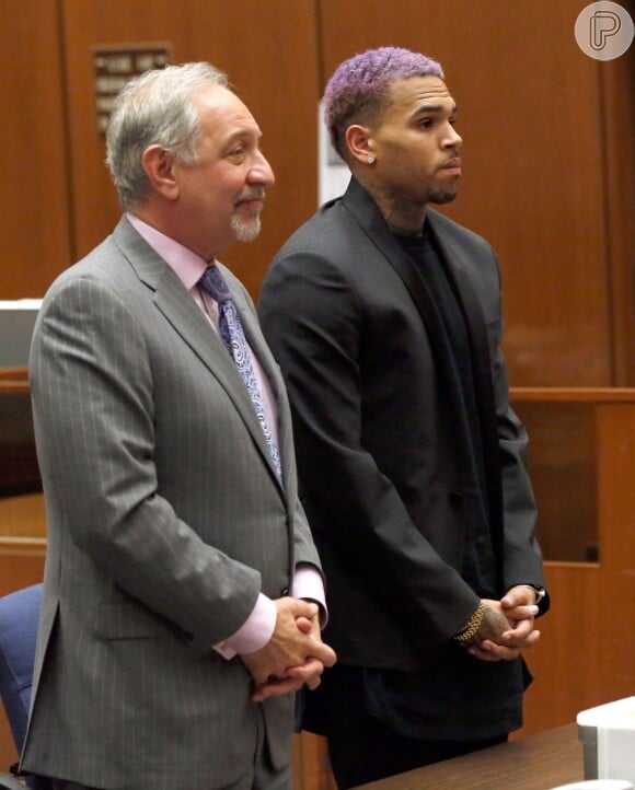 Tribunal encerra caso de agressão de Chris Brown em Rihanna após seis anos, nesta sexta-feira, 20 de março de 2015