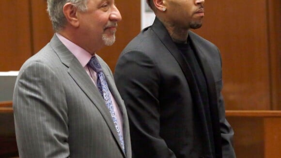 Após 6 anos, tribunal encerra caso de Chris Brown e Rihanna : 'Estou livre'