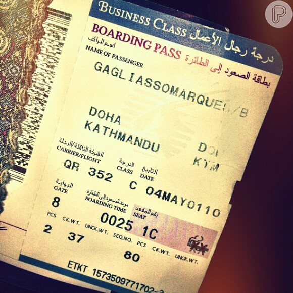Bruno Gagliasso publicou um registro da passagem do Qatar para o Nepal, em sua conta do Instagram