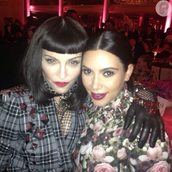 Kim Kardashian e Madonna posam juntas para foto no Met Gala 2013, em 6 de maio de 2013