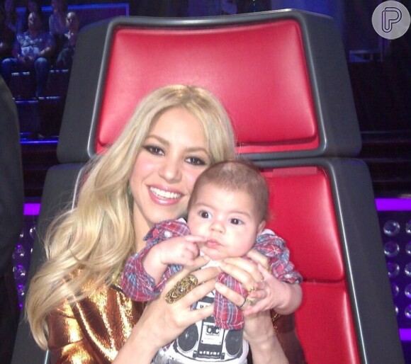 Shakira deu uma entrevista falando que não se sentia nada sexy após dar à luz Milan, seu primeiro filho com o jogador de futebol Gerard Piqué, nesta sexta-feira, 10 de maio de 2013