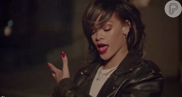Rihanna lança clipe de 'American Oxygen', nesta segunda-feira, 6 de abril de 2015
