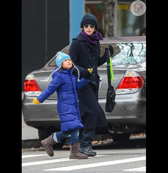 Meg Ryan é flagrada com a filha, Daisy, pelas ruas do SoHo, em Nova York, em 1º de dezembro de 2012