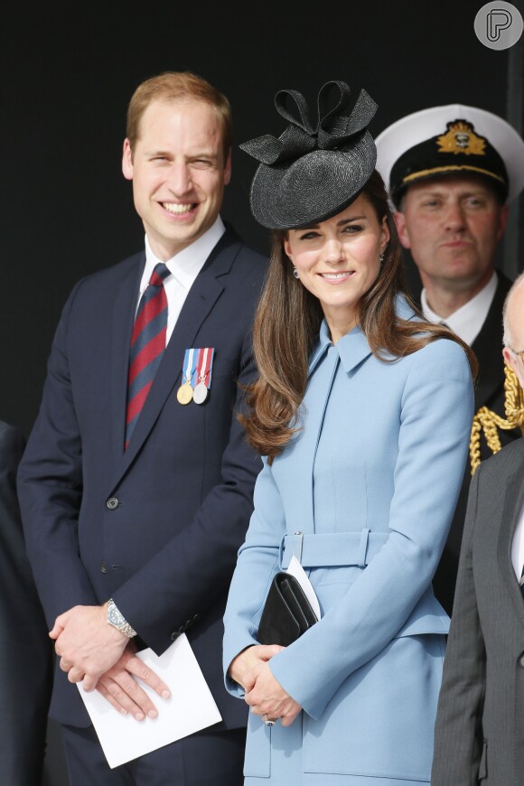 William terminou seu treinamento para piloto de helicópteros-ambulância mais cedo e poderá acompanhar Kate Middleton no parto