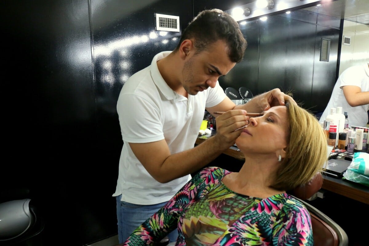 Foto: Zilu Godoi caprichou na maquiagem para a primeira gravação
