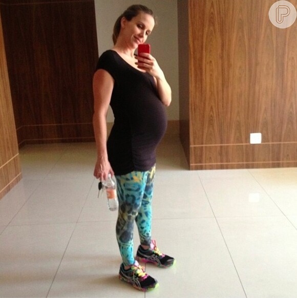 Mariana Ferrão, apresentadora do 'Bem Estar', praticava exercícios leves quando estava grávida do primeiro filho, Miguel