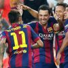 Após marcar o gol, Neymar correu para abraçar seus amigos do time Barcelona