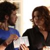 Pedro (Jayme Matarazzo) flagra Lígia (Débora Bloch) fazendo uma declaração de amor no leito de hospital onde está Miguel (Domingos Montagner), na novela 'Sete Vidas', em 6 de maio de 2015