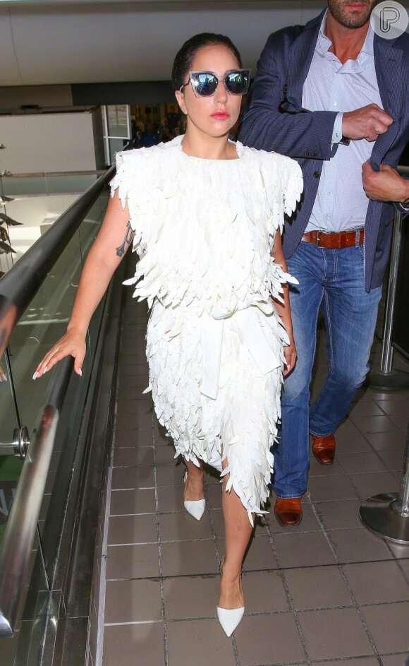 Lady Gaga usa look de R$ 2.500 da estilista brasileira Lenny Niemeyer em NY
