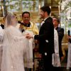 Preta Gil e Rodrigo Godoy trocaram alianças em uma cerimônia luxuosa na Igreja Nossa Senhora do Carmo, no Centro do Rio de Janeiro