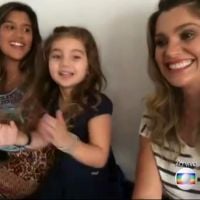 Flávia Alessandra e as filhas dão parabéns para Otaviano Costa no 'Vídeo Show'