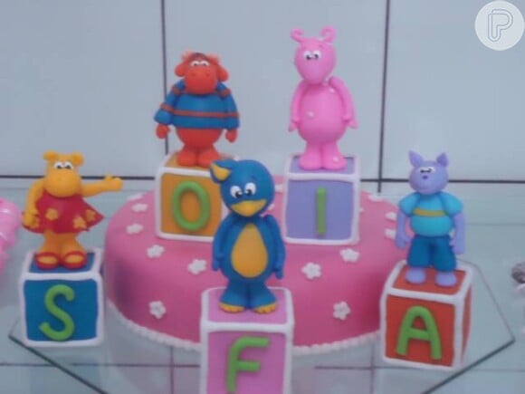 A festa de 1 ano de Sofia tem os personagens do desenho Backyardigans como tema