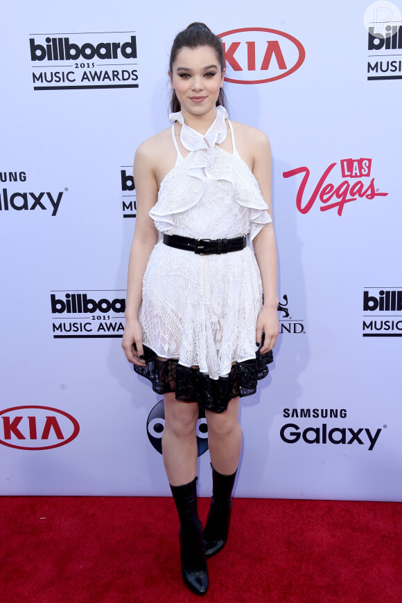A atriz Hailee Steinfeld no Billboard Music Awards, em 17 de maio de 2015