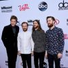 Dan Reynolds, Ben McKee, Wayne Sermon e Daniel Platzman do grupo Imagine Dragons no Billboard Music Awards 2015