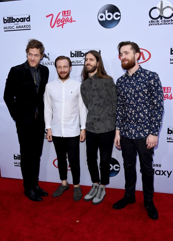 Dan Reynolds, Ben McKee, Wayne Sermon e Daniel Platzman do grupo Imagine Dragons no Billboard Music Awards 2015