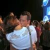 Sophie Charlotte e Malvino Salvador trocam beijos apaixonados