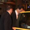 Gustavo Fernandes, empresário do ramo de café, pega táxi após ir a evento com Lisandra Souto