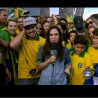 Caio Castro e Tatá Werneck dançam ao som de 'Piradinha' antes do jogo do Brasil