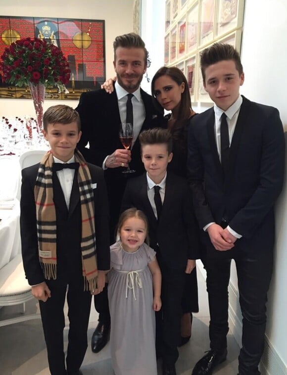 Victoria e David Beckham também são pais de Brooklyn, de 16 anos, Romeo, de 12 e Cruz de 10