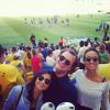 Ao lado dos amigos, Ana Gabriela acompanhou de perto o empate entre a Seleção Brasileira, no dia 2 de junho de 2013, no Maracanã, no Rio de Janeiro