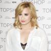 Demi Lovato ficará fora de duas audições do 'X-Factor USA' por conta da morte do pai dela, neste final de semana