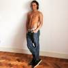 Francisco Vitti gosta de publicar fotos sem camisa nas redes sociais