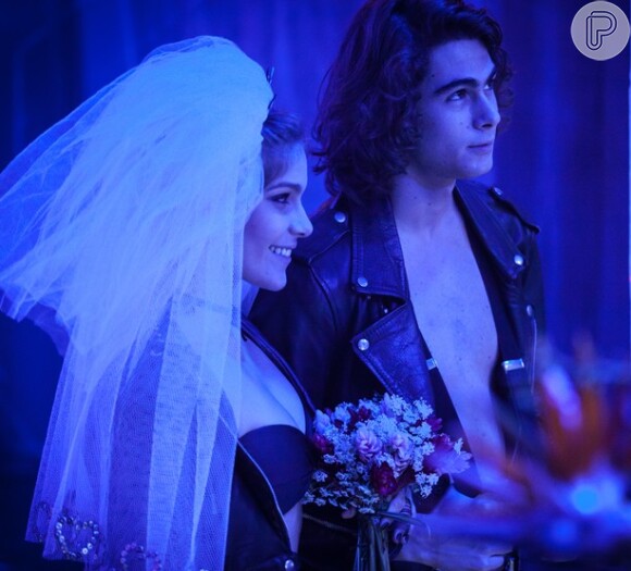No capítulo desta quinta-feira, dia 16 de julho de 2015, Pedro (Rafael Vitti) vai se imaginar casando com Karina (Isabella Santoni) numa cerimônia celebrada por Nando (Léo Jaime)