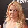 Pelo Twitter, a cantora foi alvo de críticas por sua aparência. 'Quantas cirurgias plásticas Britney Spears fez, exatamente?', questionou um usuário do microblog
