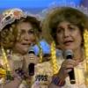 Stela e Hebe cantaram caracterizadas em 1992 para relembrar os tempos da dupla no 'Programa Hebe', no SBT