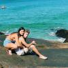 Giulia Costa curtiu uma folga de 'Malhação' com o namorado, o ator Eike Duarte na praia da Barra da Tijuca nesta quarta-feira, dia 22 de julho de 2015