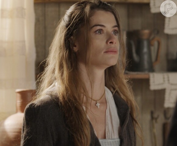Lívia (Alinne Moraes) fica desesperada ao ouvir Anita (Leticia Persiles) contar que viu Melissa (Paolla Oliveira) no quarto de Felipe (Rafael Cardoso), na novela 'Além do Tempo'