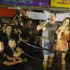Claudia Leitte se apresenta de pernas e barriga de fora e exibe ótima forma na micareta Fortal, em Fortaleza, nesta quinta-feira, 23 de julho de 2015