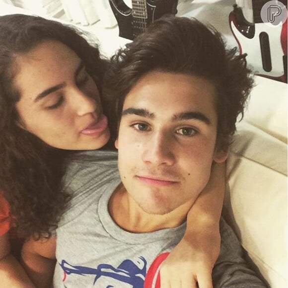 Nicolas namora Lívian Aragão, que também estará na novela adolescente da Globo