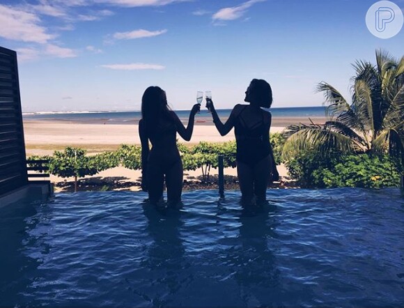 Isabella Santoni e Gabi Lopes estão curtindo férias em Jericoacoara, no Ceará