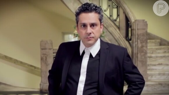Alexandre Nero participa do teaser do filme Crô como o personagem Baltazar