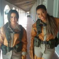 Anitta e Ludmilla posam com roupas militares no sertão nordestino: 'Aguardem'