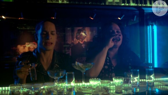 Cena de Visky e Lourdeca em 'Verdades Secretas' ganha público: 'Lourdisky'