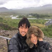 Patricia Abravanel curte férias na Islândia ao lado do noivo, Fabio Faria
